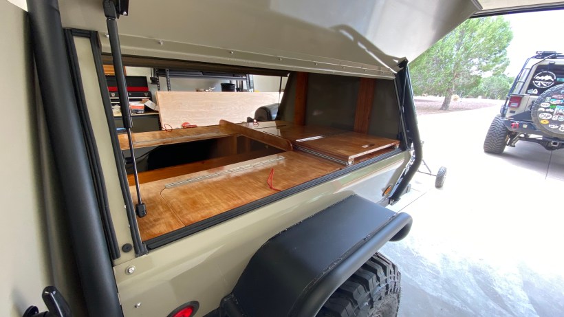 A945B3FE-9A73-44B5-8536-C2C44EF658C9_1_201_a